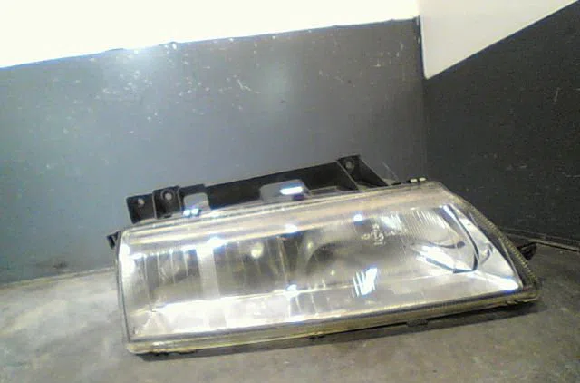 Phare droit CITROEN XM Phase 1 07-1989--06-1994 occasion