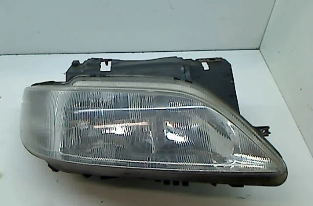 Phare droit CITROEN XSARA 1998 occasion