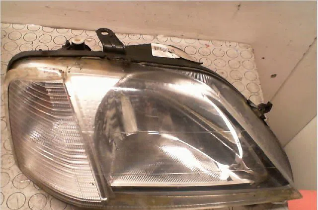 Phare droit Dacia LOGAN (LS_) 1.4 (lsoa, lsoc, lsoe, lsog) (2004) occasion