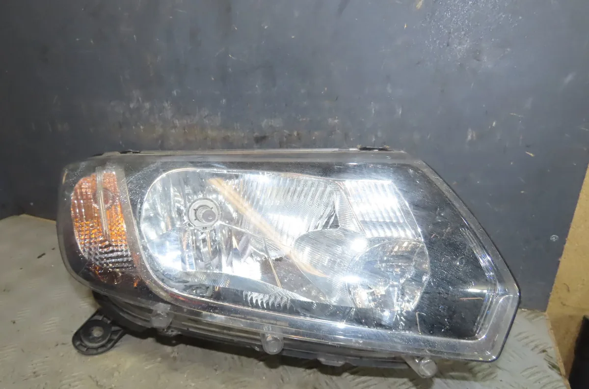 Phare droit Dacia LOGAN MCV II Tce 90 (k8m1) (2013) occasion