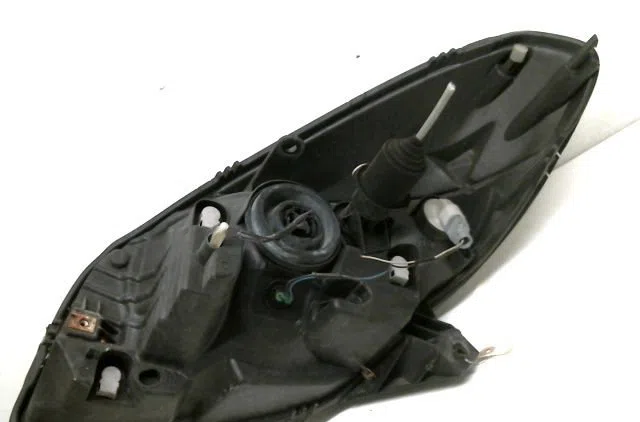 Phare droit Dacia SANDERO 1.4 (bs0c, bs0a, bs0g, bs1f, bs0e) (2008) occasion