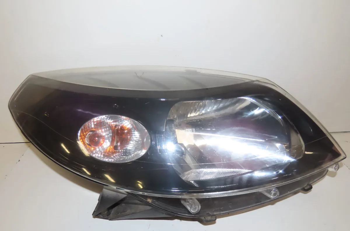 Phare droit Dacia SANDERO 1.4 mpi lpg (2009) occasion