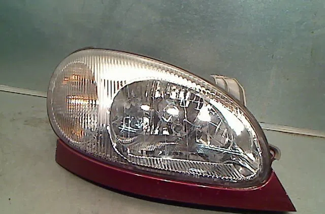 Phare droit DAEWOO LANOS 1998 occasion