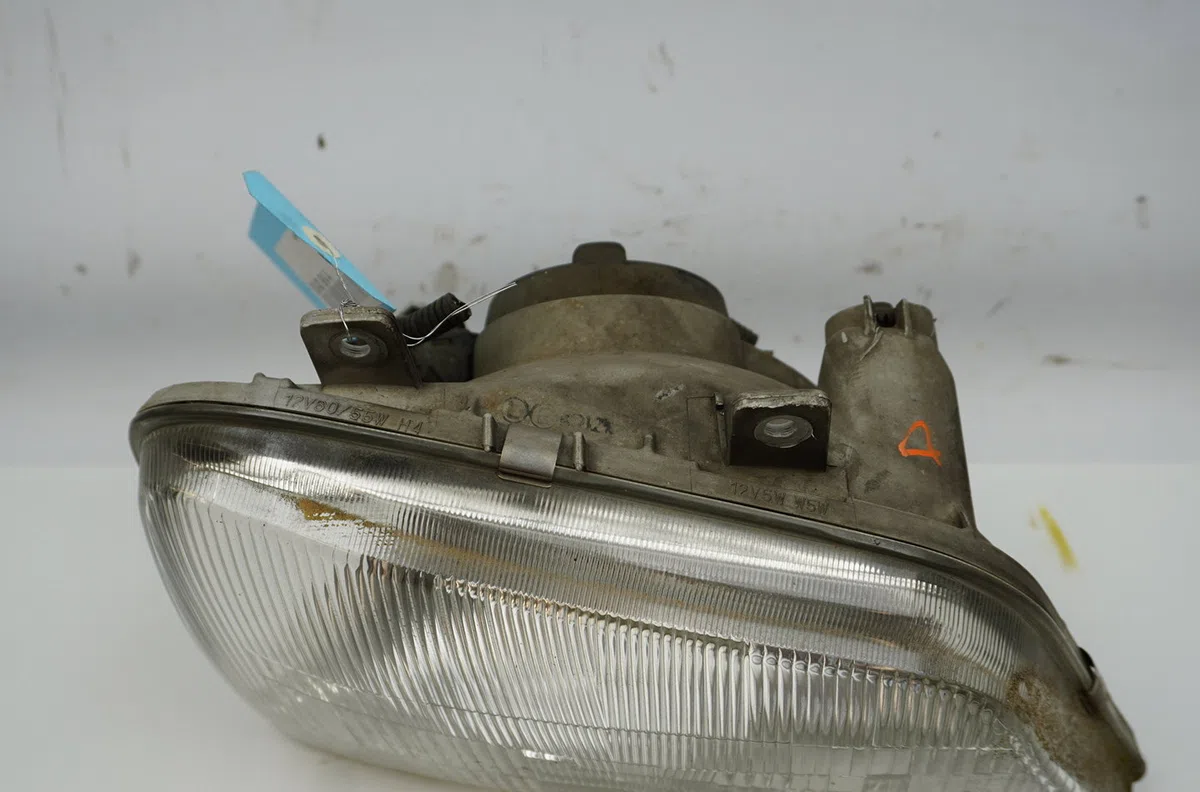 Phare droit Daihatsu TERIOS (J1_) 1.3 4wd (j100) (1997-2000) 5 portes occasion