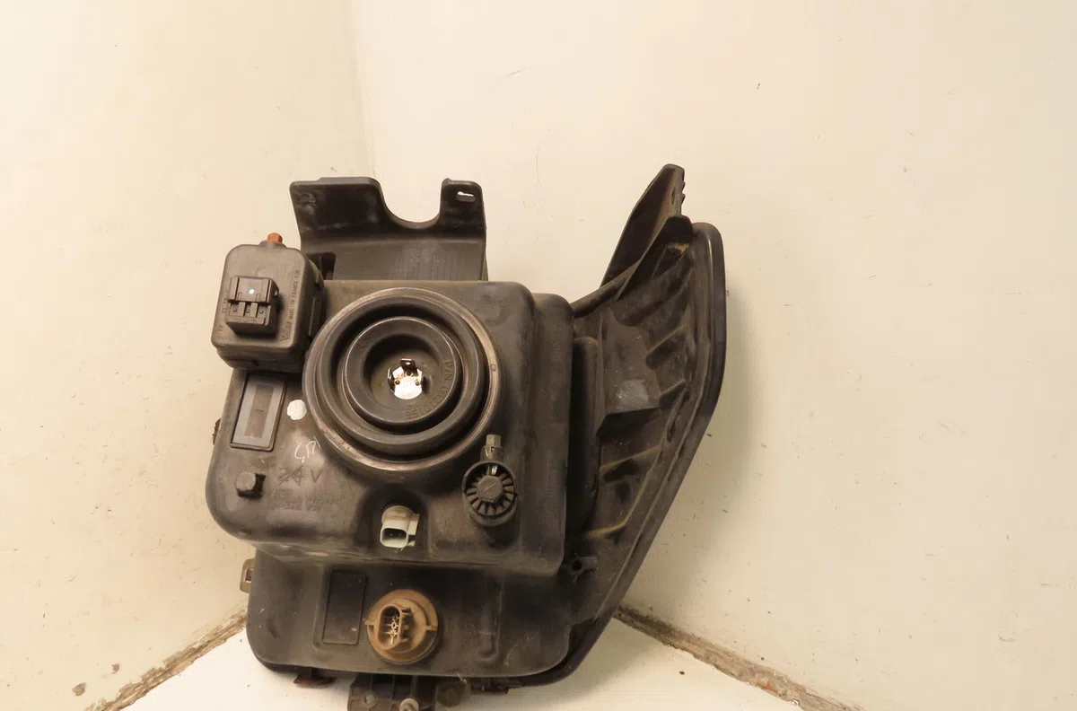 Phare droit Dodge NITRO 2.8 crd 4wd (2007-2012) occasion