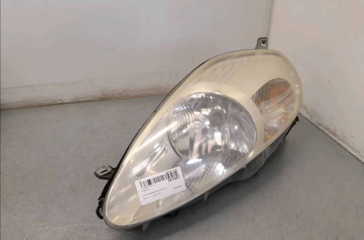 Phare droit Fiat GRANDE PUNTO (199_) 1.2 (2005) occasion