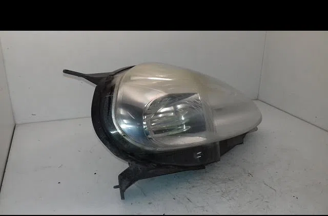 Phare droit Fiat GRANDE PUNTO (199_) 1.3 d multijet (199.axd11, 199.axd1a, 199.axd1b,... (2005-2010) 5 portes occasion