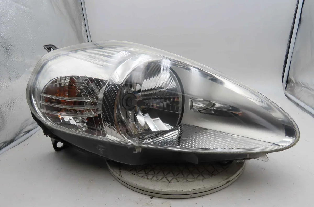 Phare droit FIAT GRANDE PUNTO III occasion