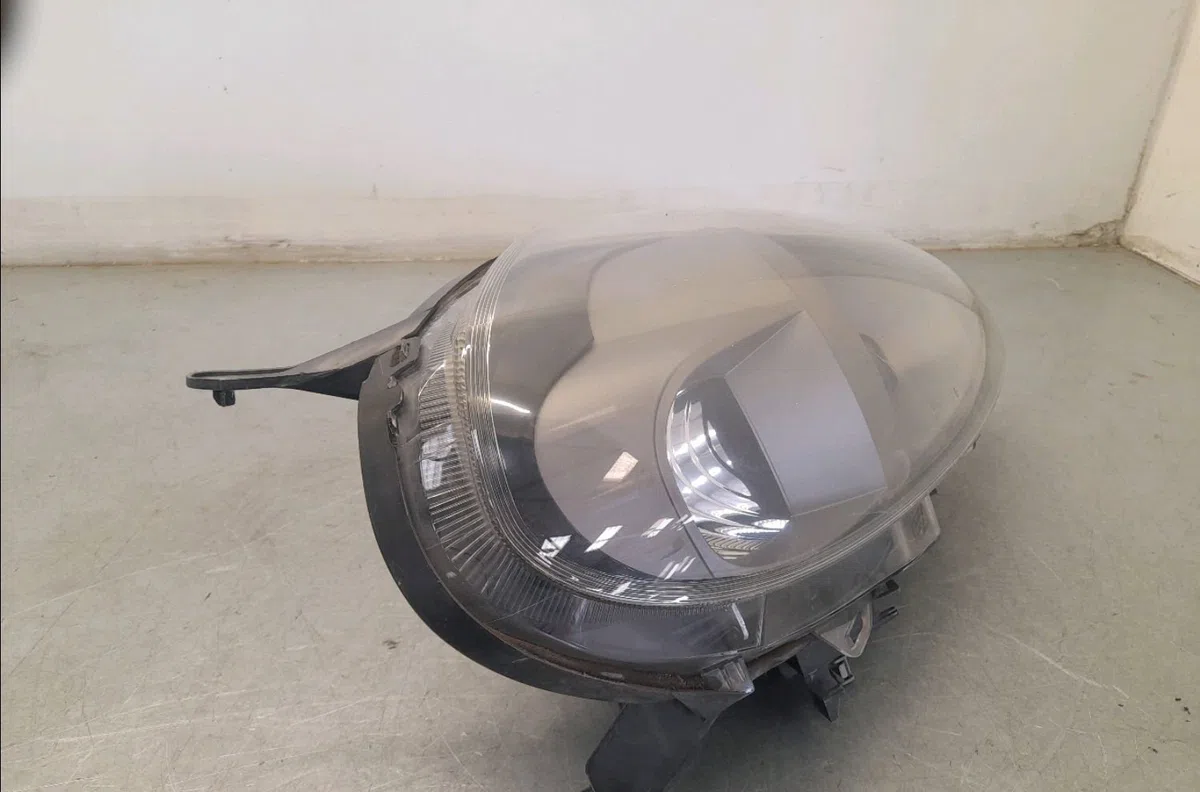 Phare droit Fiat GRANDE PUNTO Van (199_) 1.3 jtd multijet (199cxc1a) (2006-2013) occasion