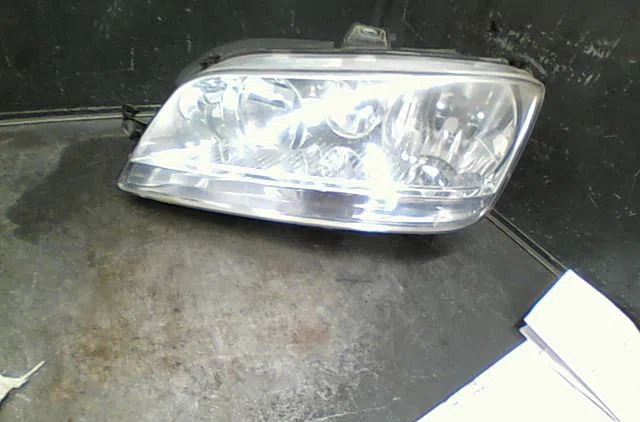 Phare droit Fiat MULTIPLA (186_) 1.9 jtd (186axe1a) (2002-2010) occasion
