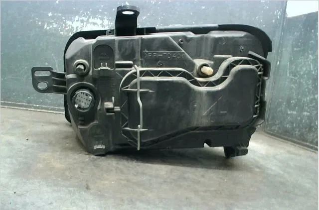 Phare droit Fiat PANDA (169_) 1.3 d multijet 4x4 (169.axc2a) (2004) occasion