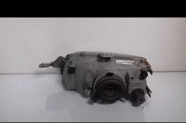 Phare droit Fiat PUNTO (176_) 60 1.2 (176ap, 176ar, 176aq, 176bb) (1993-1999) occasion