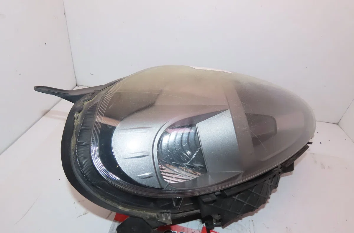 Phare droit Fiat PUNTO EVO (199_) 1.3 d multijet (199axc1a, 199bxc1a, 199axt1a, 199bxt1a) (2009-2012) 3 portes occasion