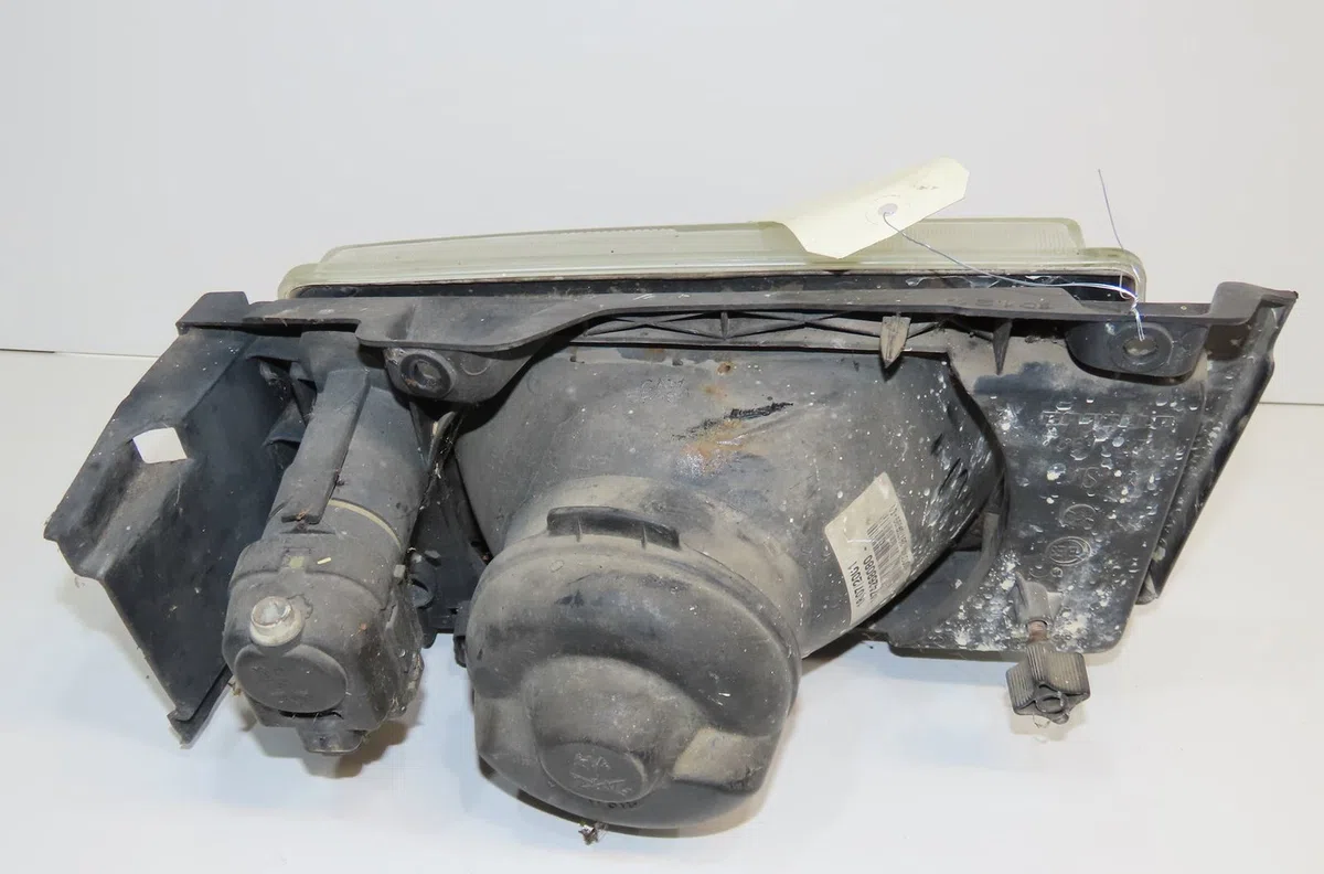 Phare droit Fiat SCUDO Autobus-Autocar (220_) 1.9 d (1996-1998) occasion