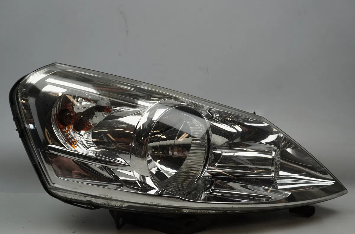 Phare droit Fiat SCUDO Camionnette (270_, 272_) 2.0 d multijet (2007-2016) occasion