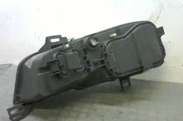 Phare droit Fiat STILO (192_) 1.9 d multijet (2005-2006) occasion
