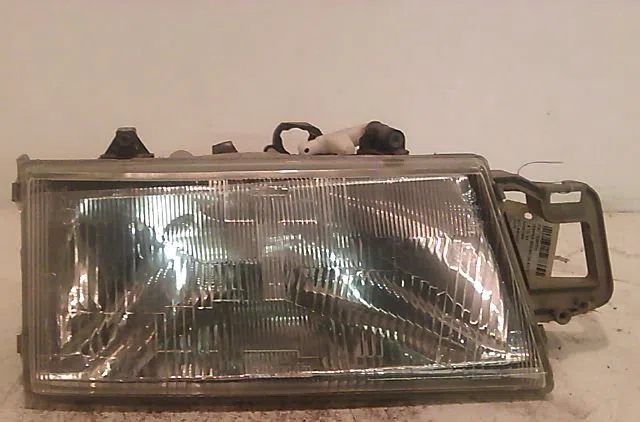 Phare droit FIAT TEMPRA 1996 occasion