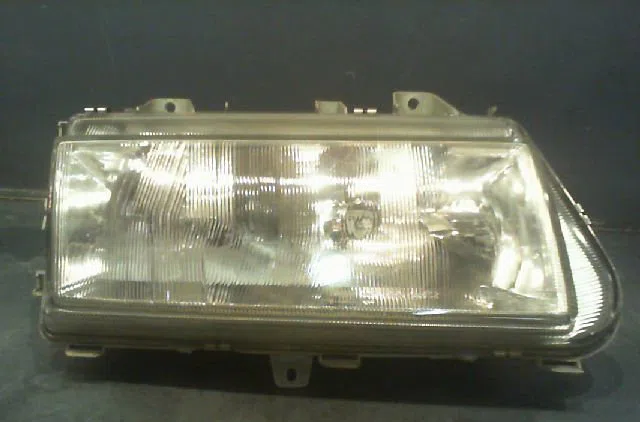 Phare droit FIAT ULYSSE 1998 occasion