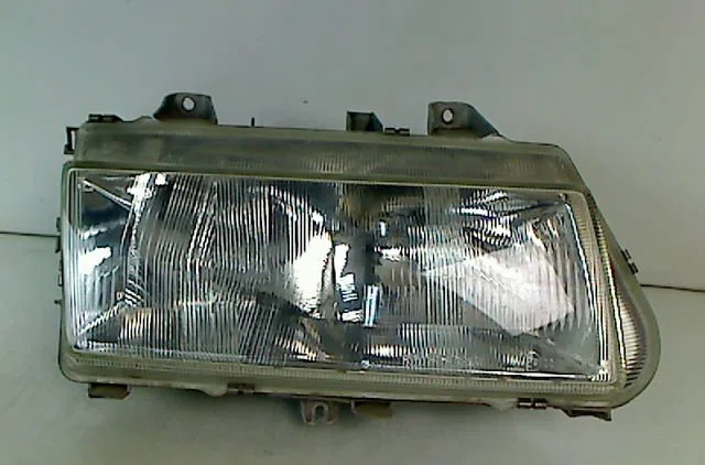 Phare droit FIAT ULYSSE I 1996 occasion
