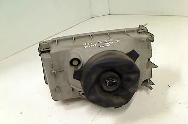 Phare droit Fiat UNO (146_) 1.0 (146e) (1989-1992) 5 portes occasion