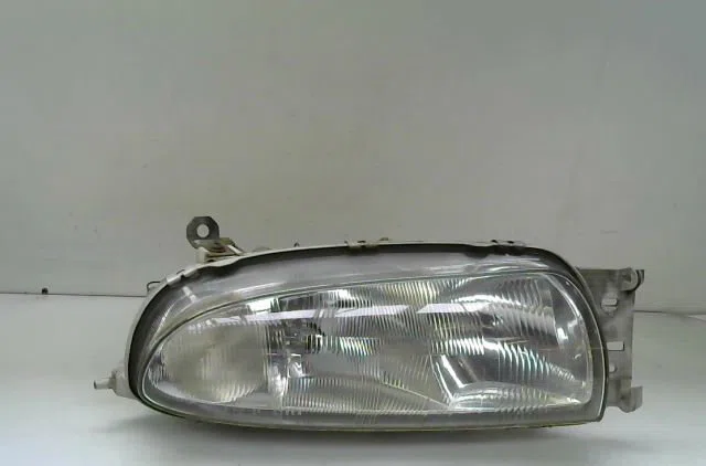 Phare droit Ford FIESTA Camionnette-Monospace (JV_) D 1.8 (1998-2002) occasion