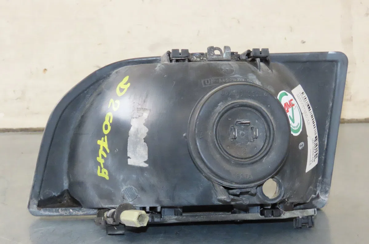 Phare droit Ford FIESTA III (GFJ) 1.8 d (1989-1995) occasion
