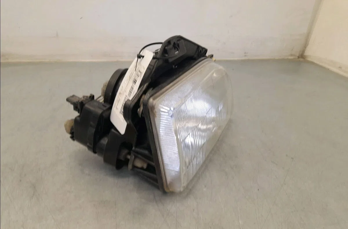 Phare droit FORD FIESTA III occasion