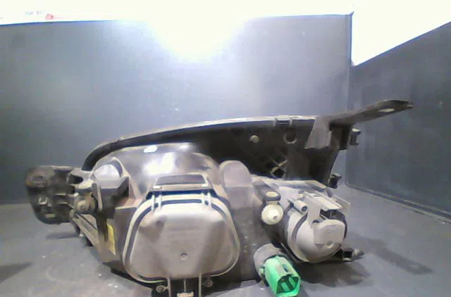 Phare droit Ford FIESTA IV (JA_, JB_) 1.3 i (1995-2002) occasion