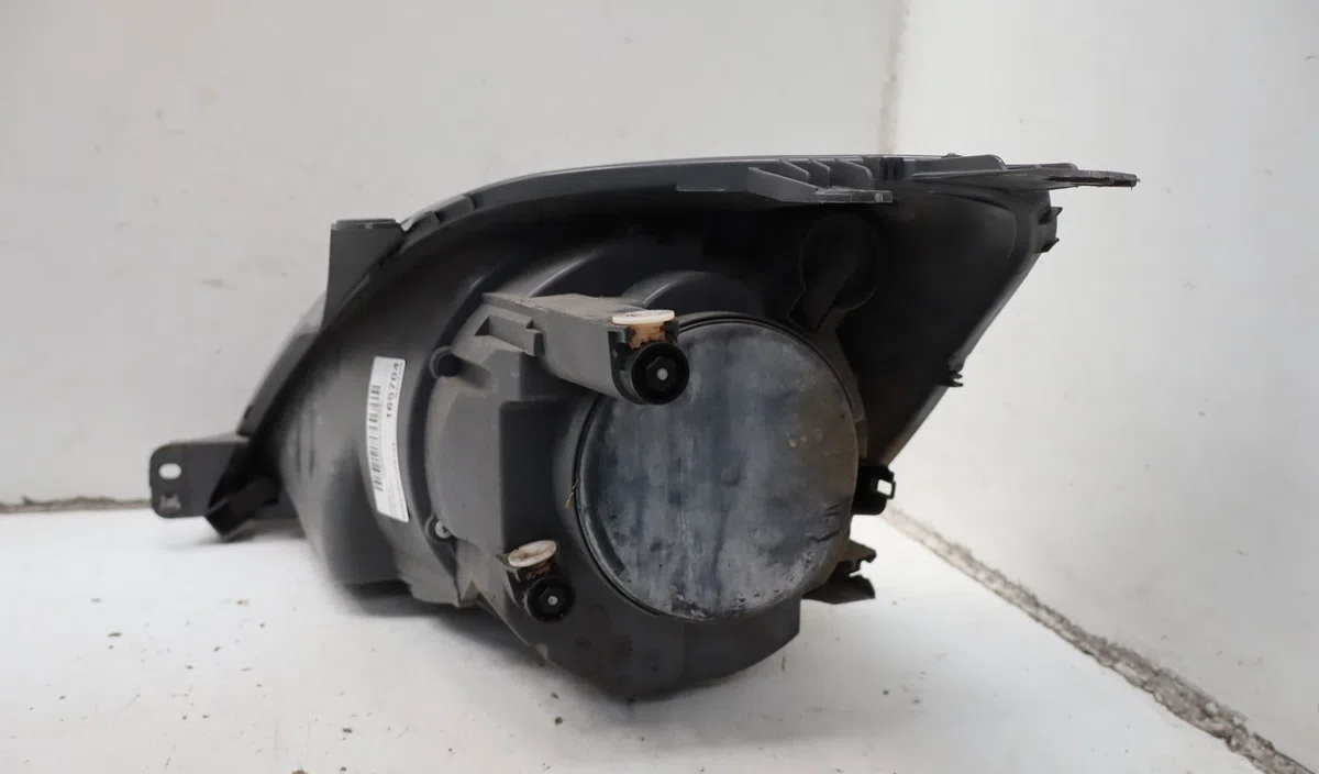 Phare droit Ford FIESTA V (JH_, JD_) St150 (2005-2008) occasion