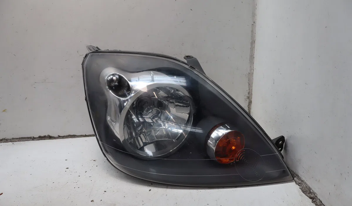 Phare droit Ford FIESTA V (JH_, JD_) St150 (2005-2008) occasion