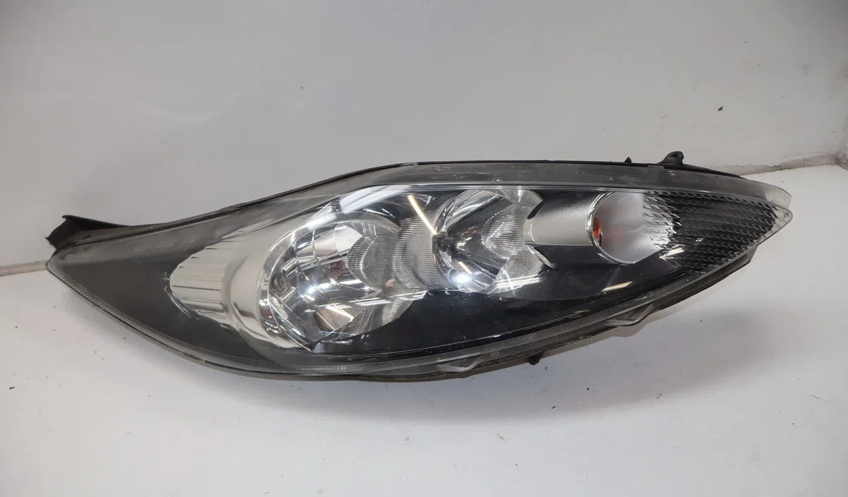 Phare droit Ford FIESTA VI (CB1, CCN) 1.25 (2008-2017) 5 portes occasion