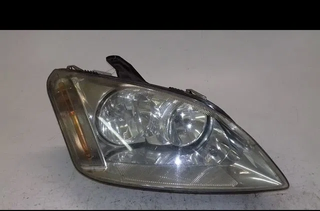 Phare droit Ford FOCUS C-MAX (DM2) 1.6 tdci (2003-2007) occasion