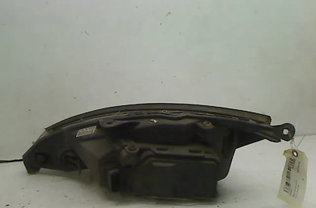 Phare droit Ford FOCUS I Clipper (DNW) 1.8 tdci (2001-2004) occasion