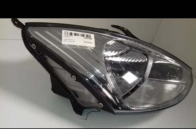 Phare droit Ford FOCUS I (DAW, DBW) 1.6 16v (1998-2004) occasion