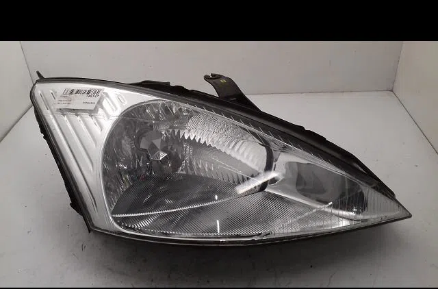 Phare droit Ford FOCUS I (DAW, DBW) 1.8 16v (1998-2004) occasion
