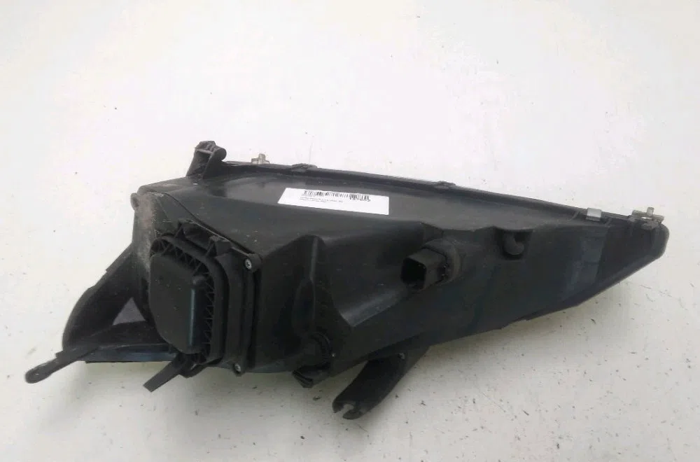 Phare droit Ford FOCUS I (DAW, DBW) 1.8 di - tddi (1999-2004) occasion