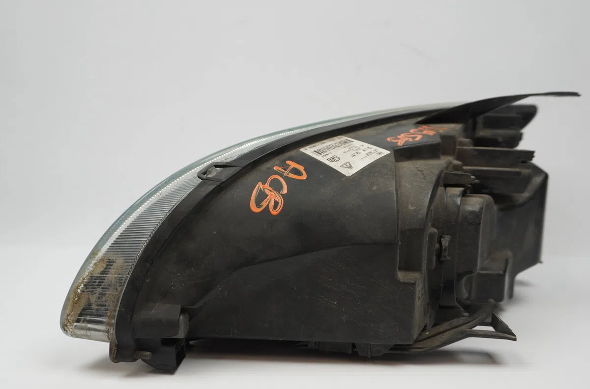 Phare droit Ford FOCUS II (DA_, HCP, DP) 1.8 flexifuel (2006-2012) occasion