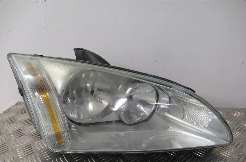 Phare droit Ford FOCUS II (DA_, HCP, DP) 1.8 tdci (2005-2012) occasion