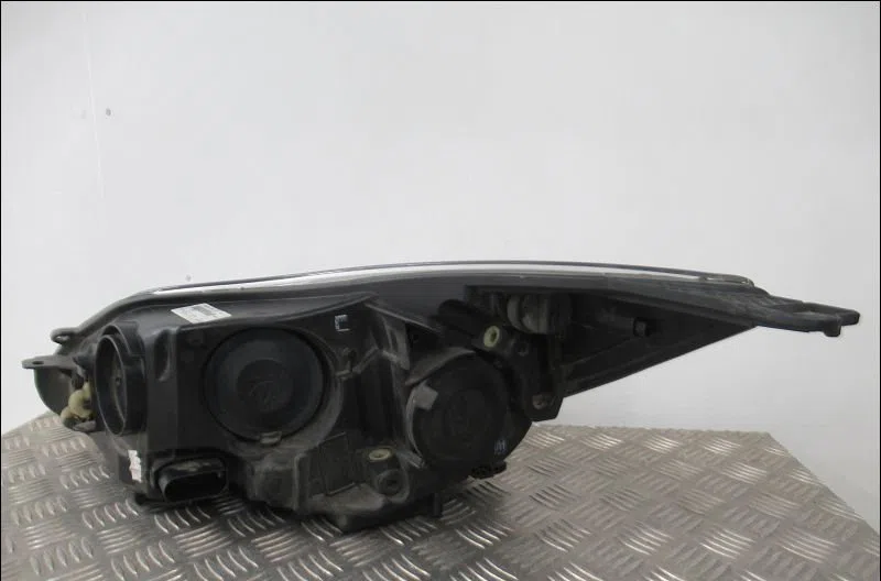 Phare droit Ford FOCUS III 1.6 tdci (2010-2017) occasion