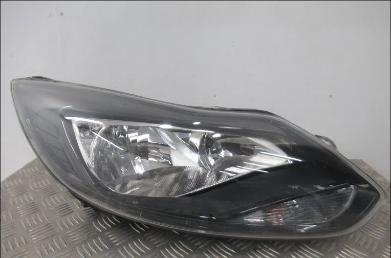 Phare droit Ford FOCUS III 1.6 tdci (2010-2017) occasion