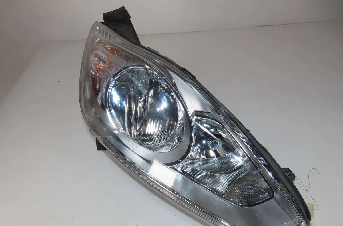 Phare droit Ford GRAND C-MAX (DXA-CB7, DXA-CEU) 2.0 tdci (2011-2019) occasion