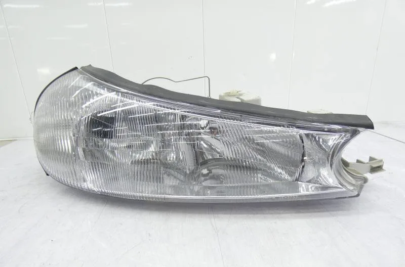 Phare droit FORD MONDEO 1 PHASE 1 occasion