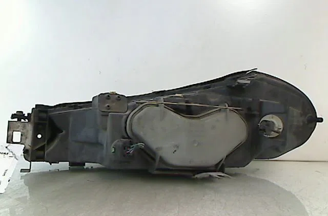 Phare droit FORD MONDEO I 2000 occasion