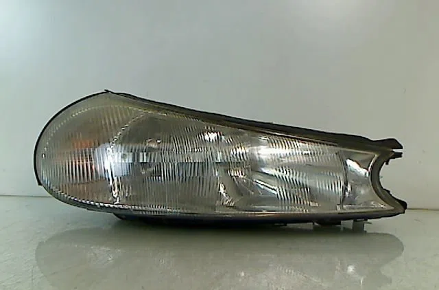 Phare droit FORD MONDEO I 2000 occasion