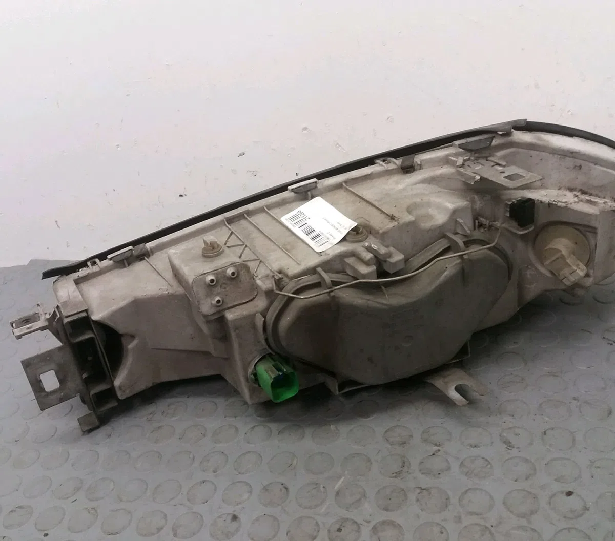 Phare droit Ford MONDEO II Clipper (BNP) 1.8 td (1996-2000) occasion