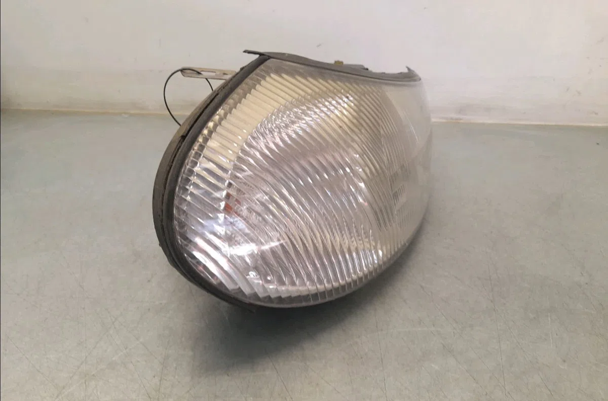 Phare droit FORD MONDEO II occasion