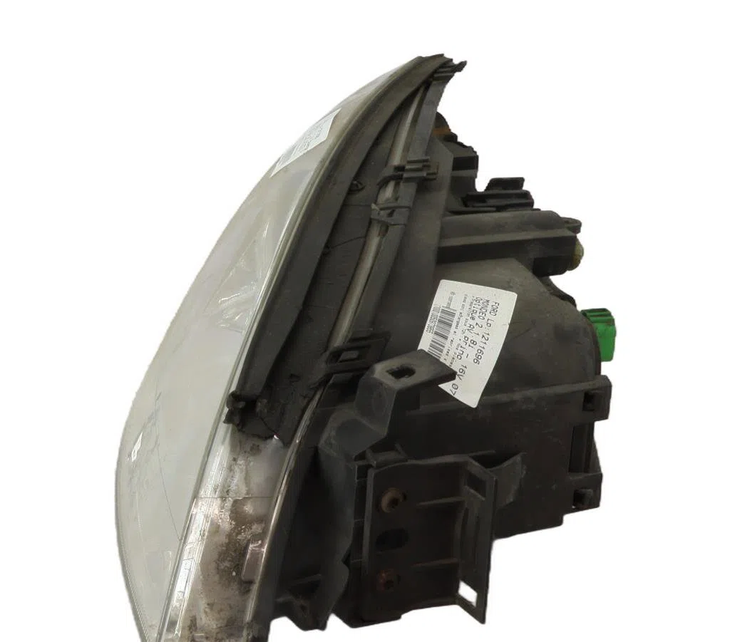 Phare droit Ford MONDEO III A trois volumes (B4Y) 1.8 16v (2000-2007) occasion