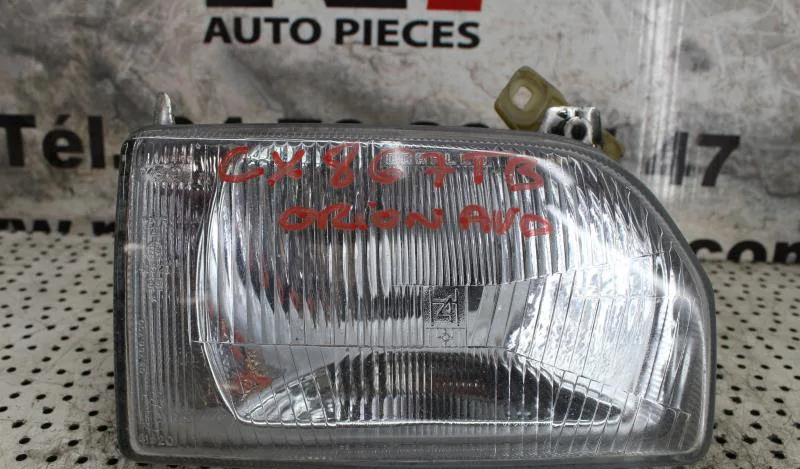 Phare droit FORD ORION 1 PHASE 2 occasion