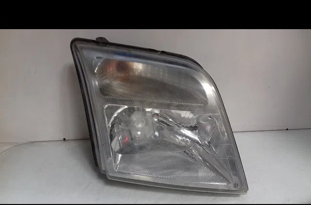 Phare droit Ford TOURNEO CONNECT 1.8 tdci (2002-2013) occasion