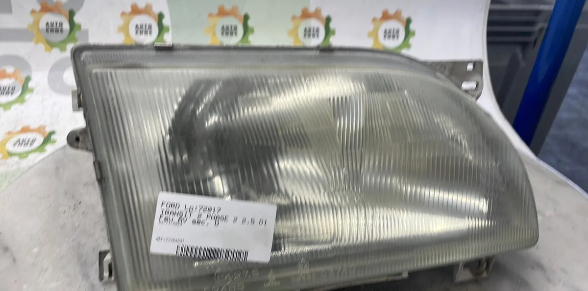 Phare droit FORD TRANSIT 2 PHASE 2 occasion